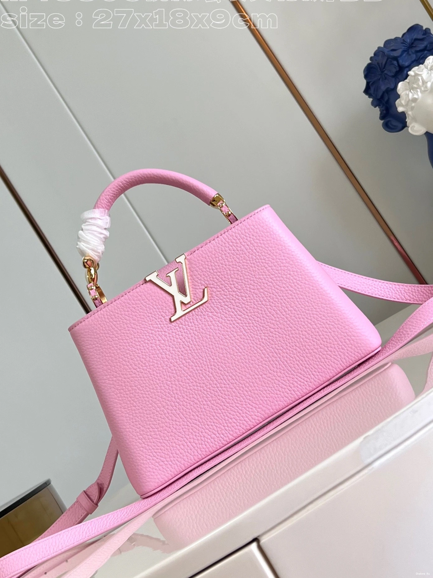 BB-27*18*9CM CAPUCINES LOUIS VUITTON 0719